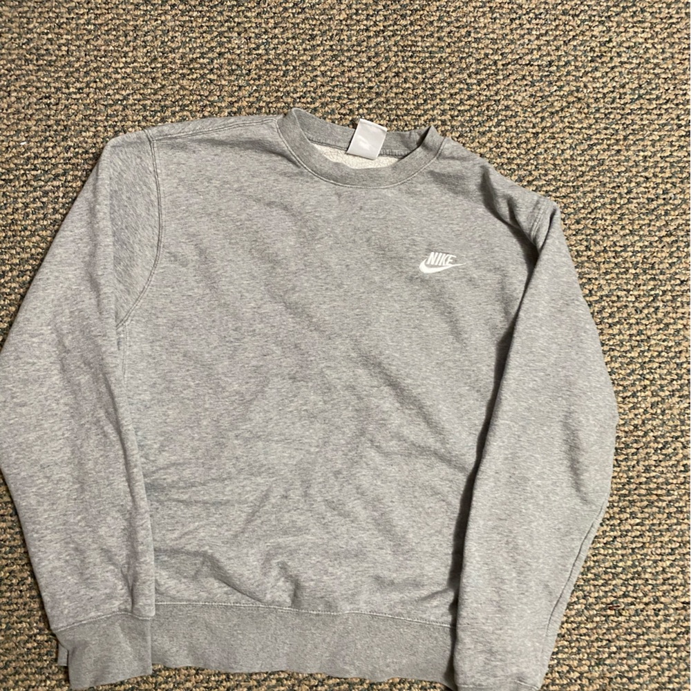Nike crewneck